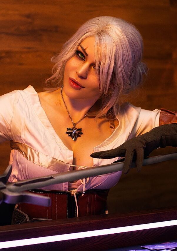 Anya Ichios - Ciri