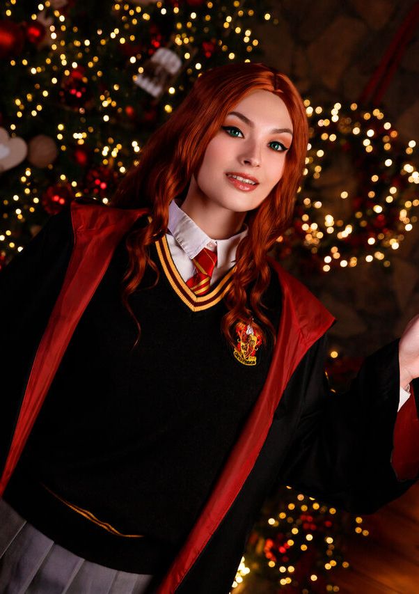 Juk Cosplay - Gryffindor Student