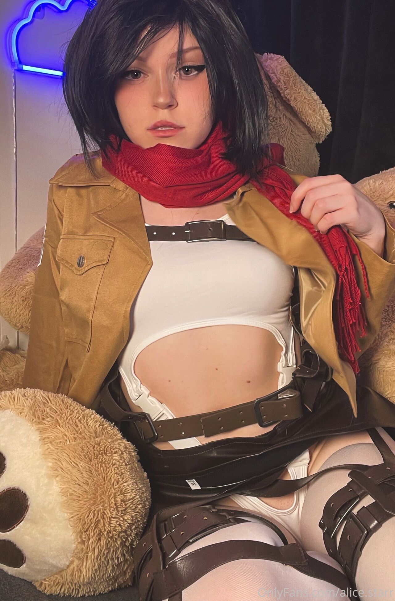 Alice Starr - Mikasa Ackerman