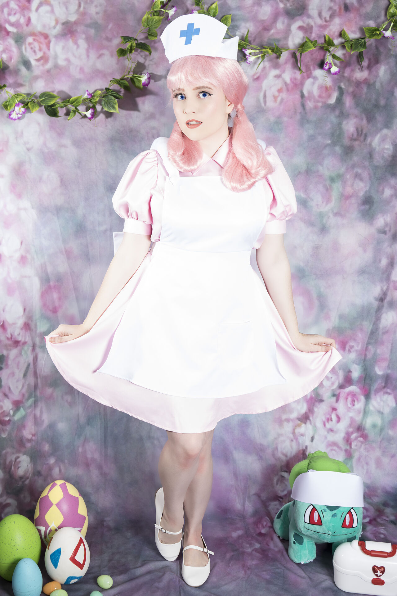 Foxy Cosplay - Nurse Joy