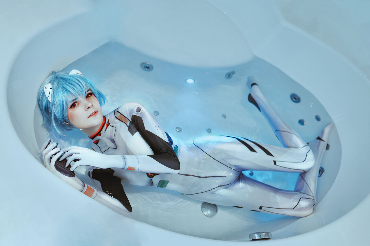 Shaeunderscore - Rei Ayanami Bath