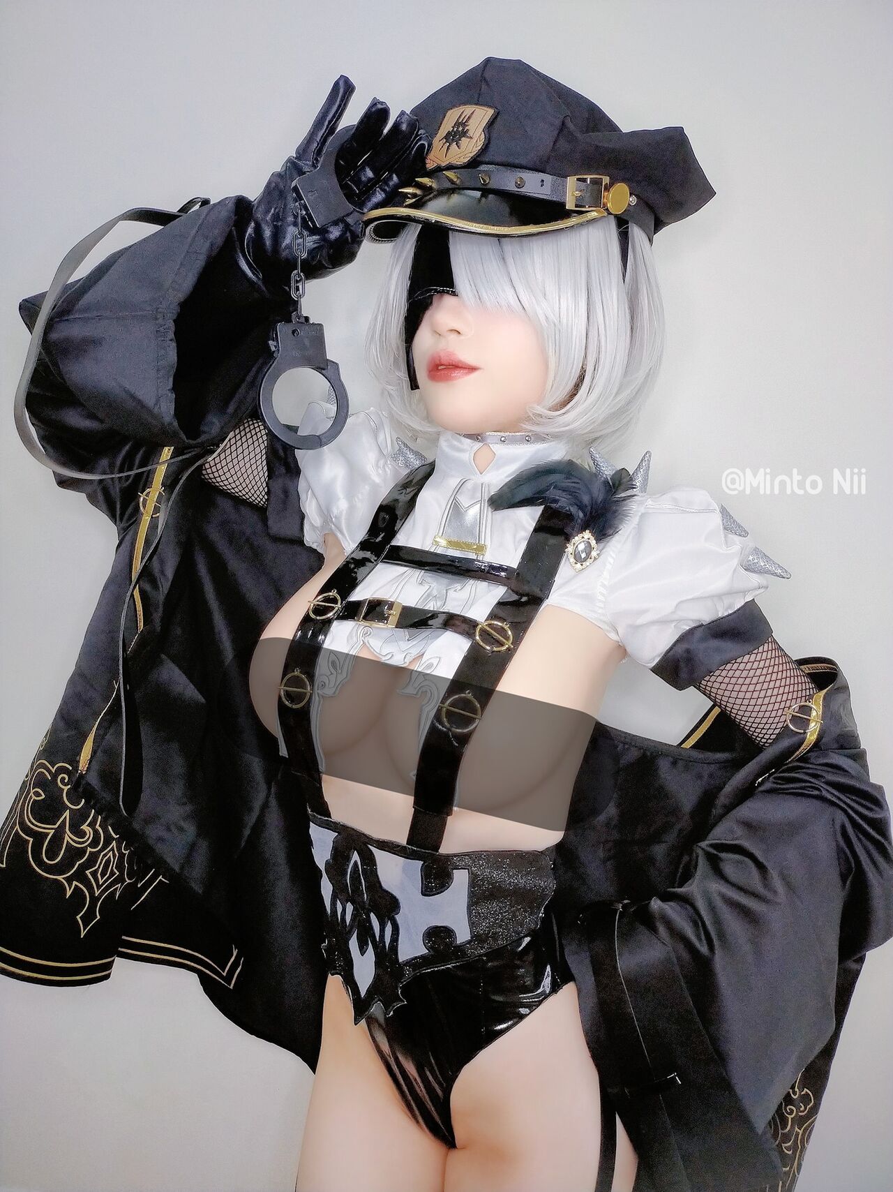 MINTO Nii - Officer 2B