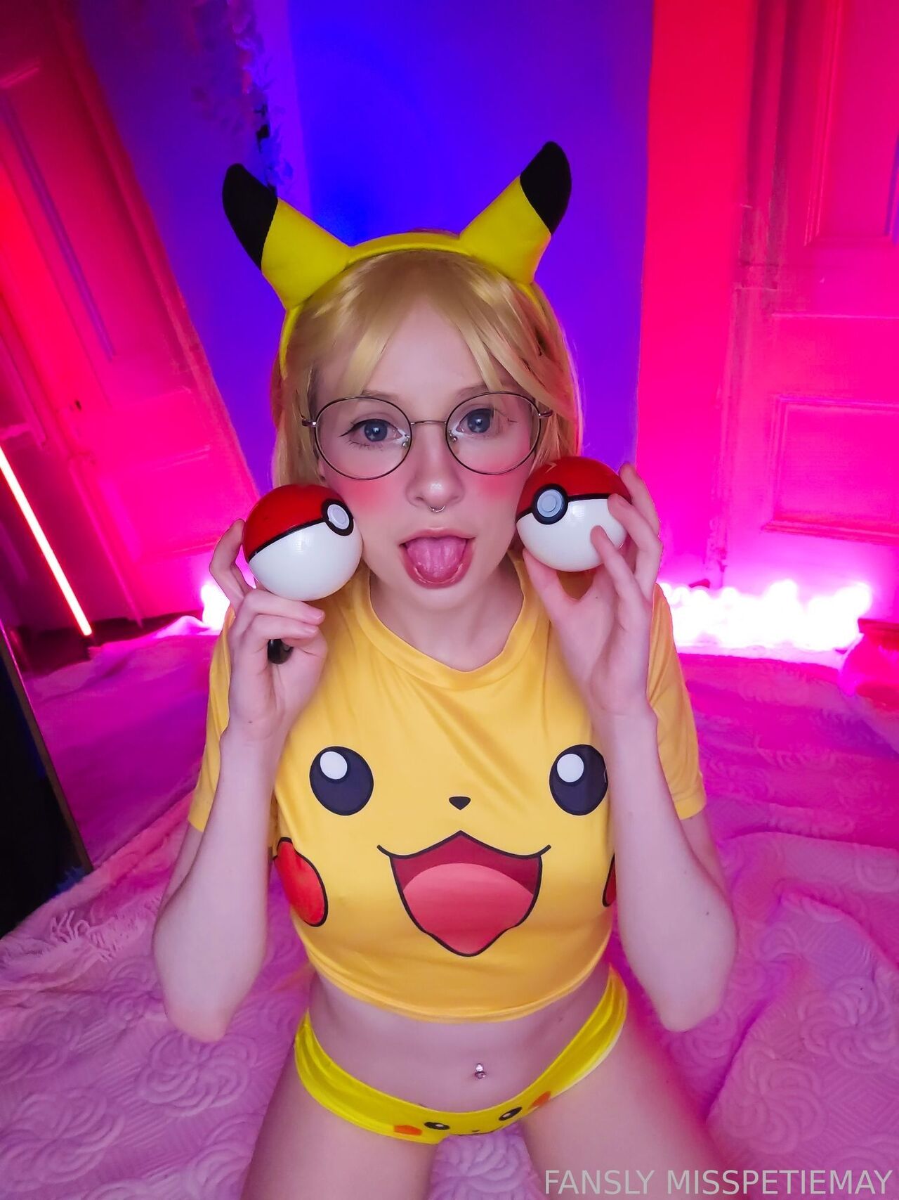 Miss Petite May - Pikachu