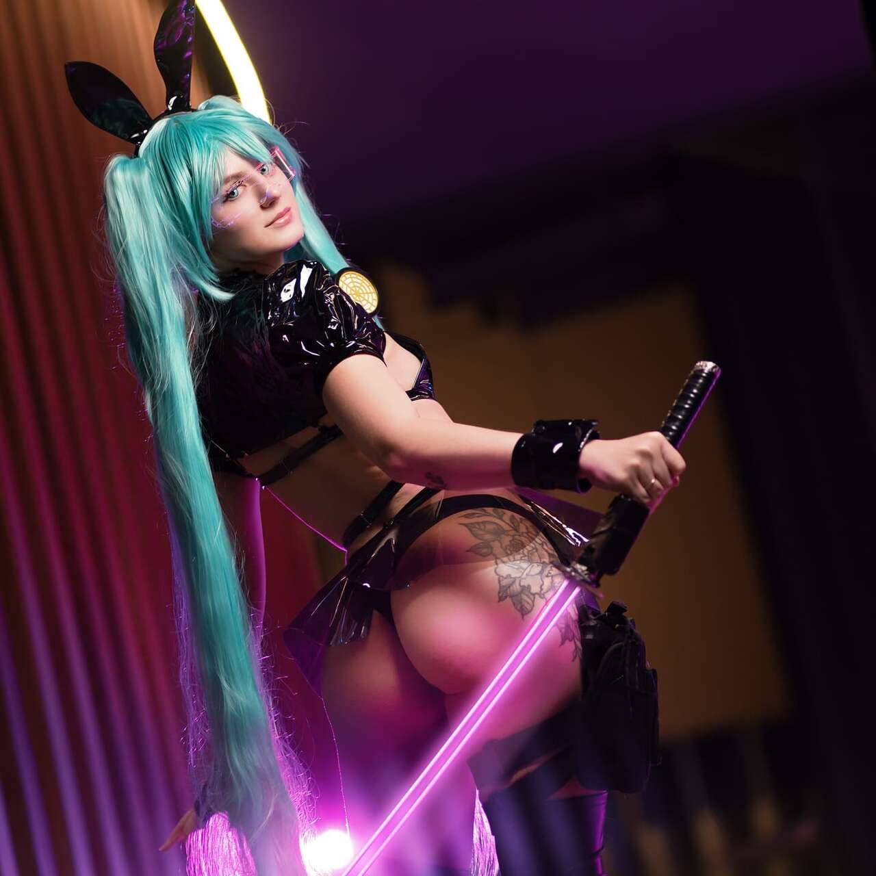 Alis Yume cosplay - Miku Hasune (Cybermiku)