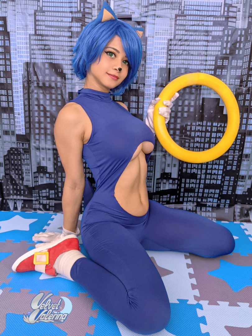 Velvet Valerina - Sonic Cosplay