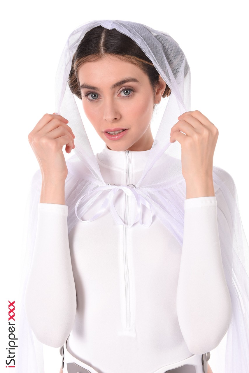 Alissa Foxy Princess Leia cosplay