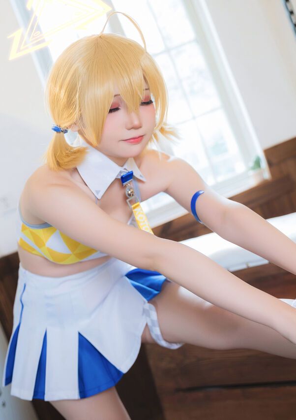 [焖焖] Toyomi Kotori (豊見コトリ)