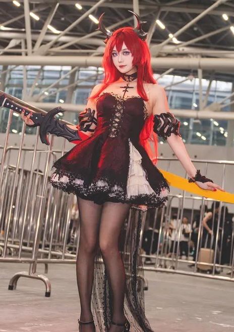 三大吉 - 明日方舟 史尔特尔