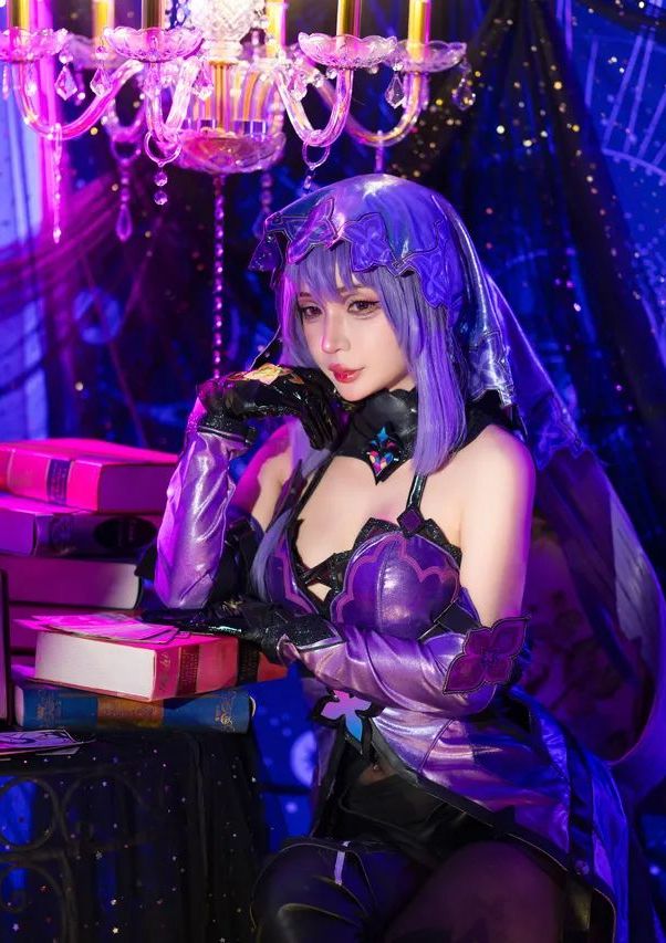 Umeko J - Black Swan