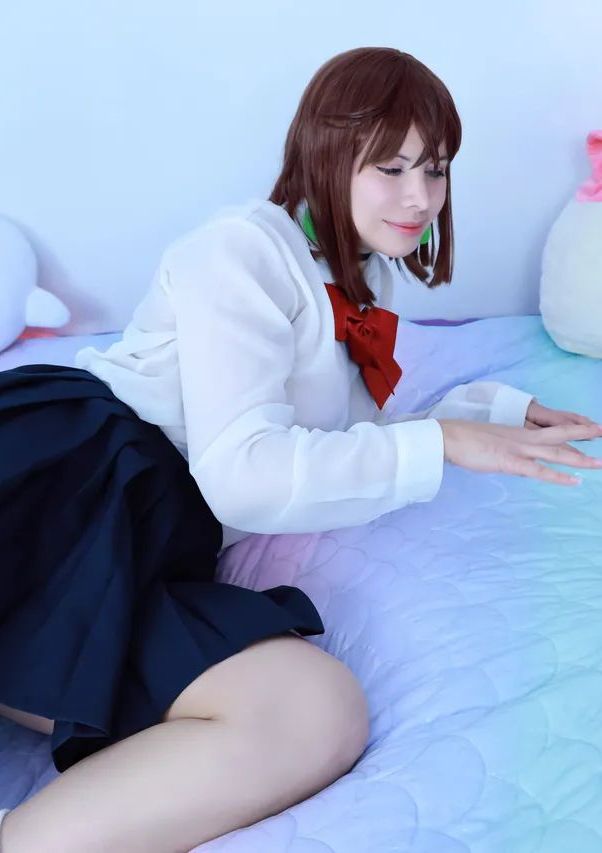 Maryan MG's Momo Ayase Cosplay