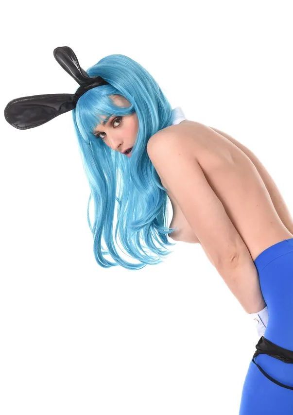 Dolly Dyson - Bunny Bulma