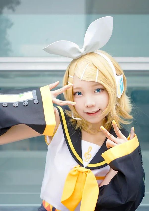 RiRi - KagamineRin cosplay