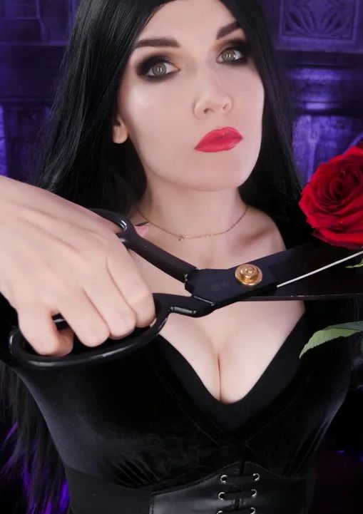 KittyKlaw - Morticia