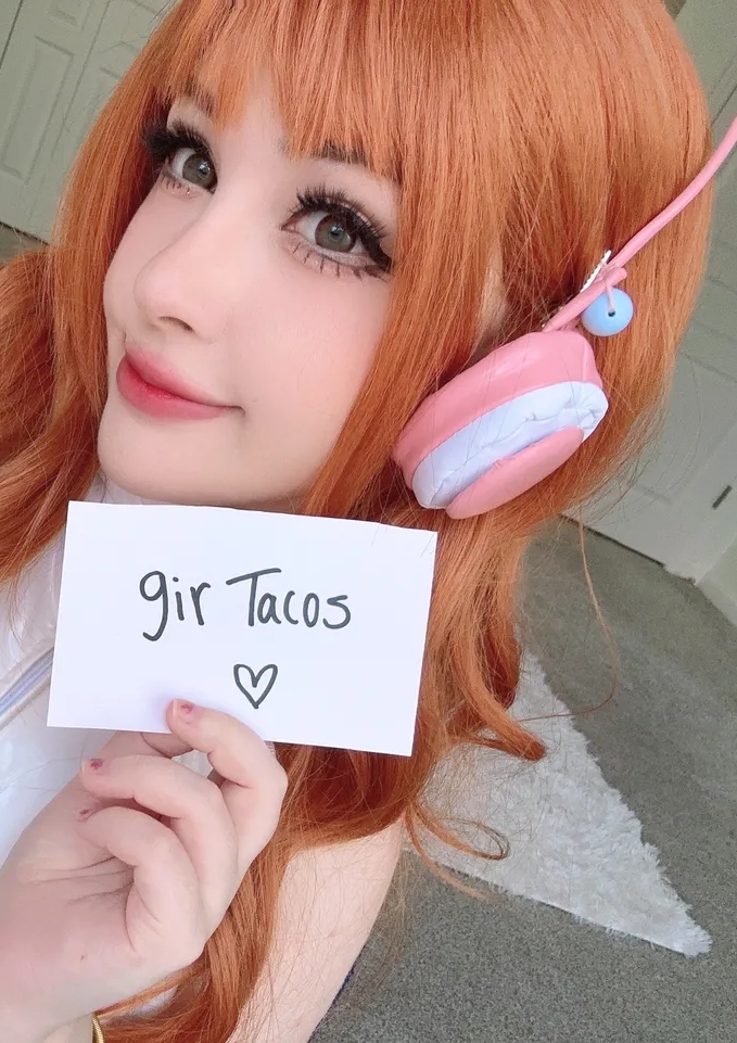 Junkenstein - Nami selfies