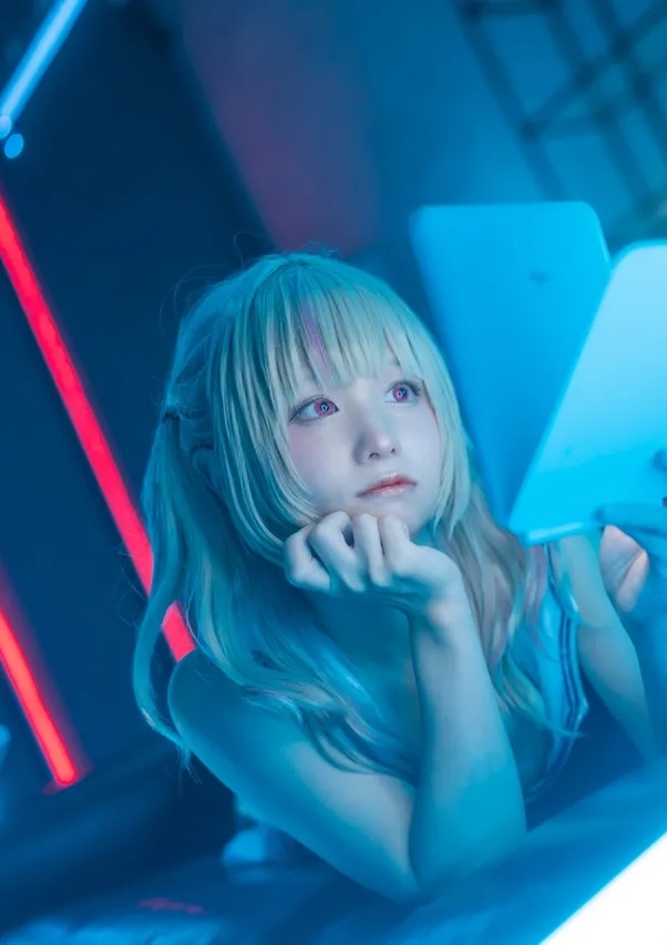 Kurumi - Ririmu Night pool