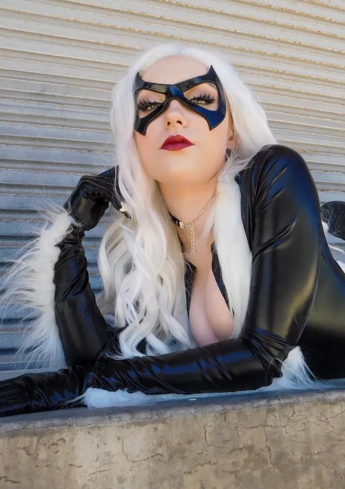 Ashlee Tayla – Black Cat