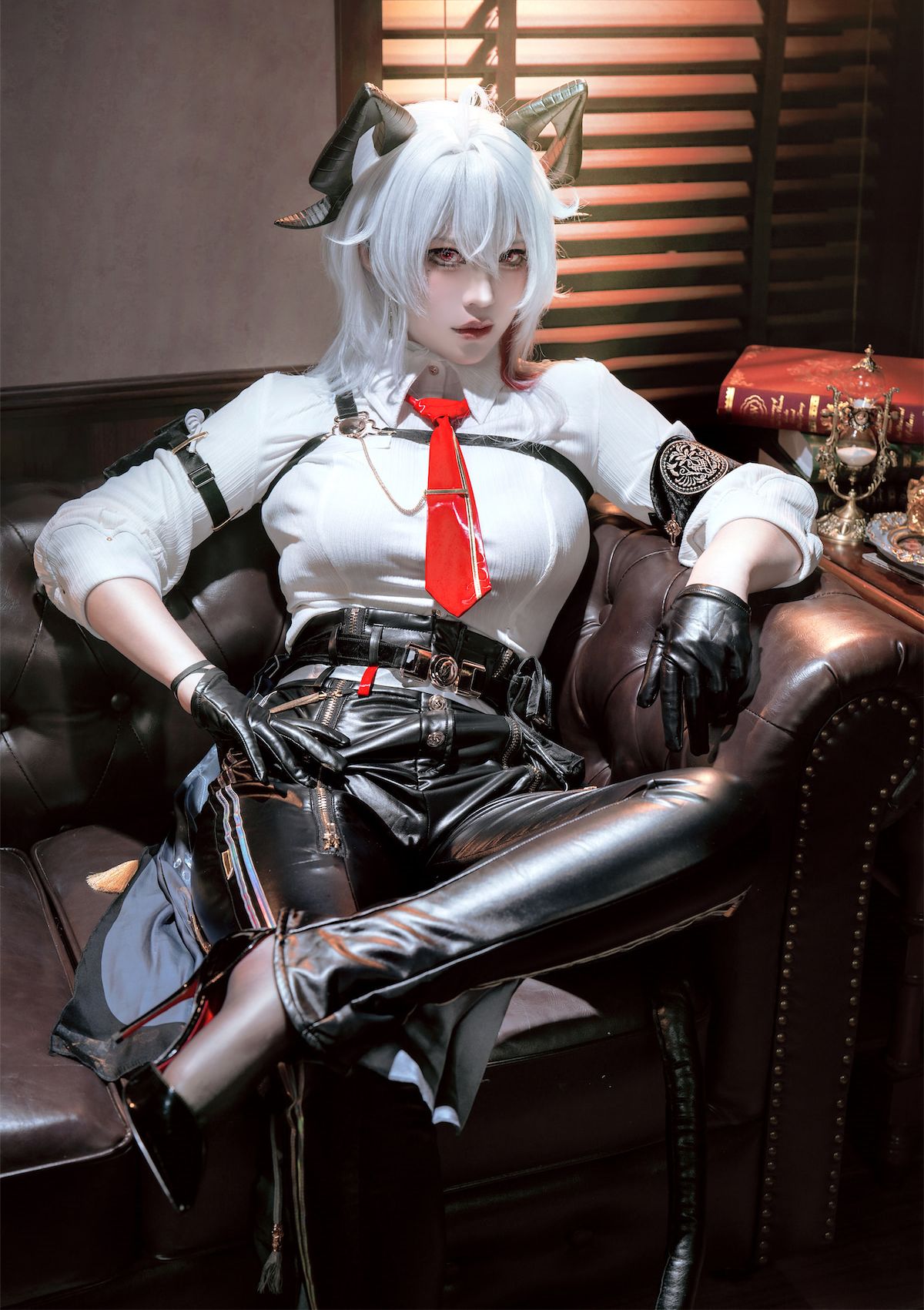 半半子 - 鸣潮 赞妮