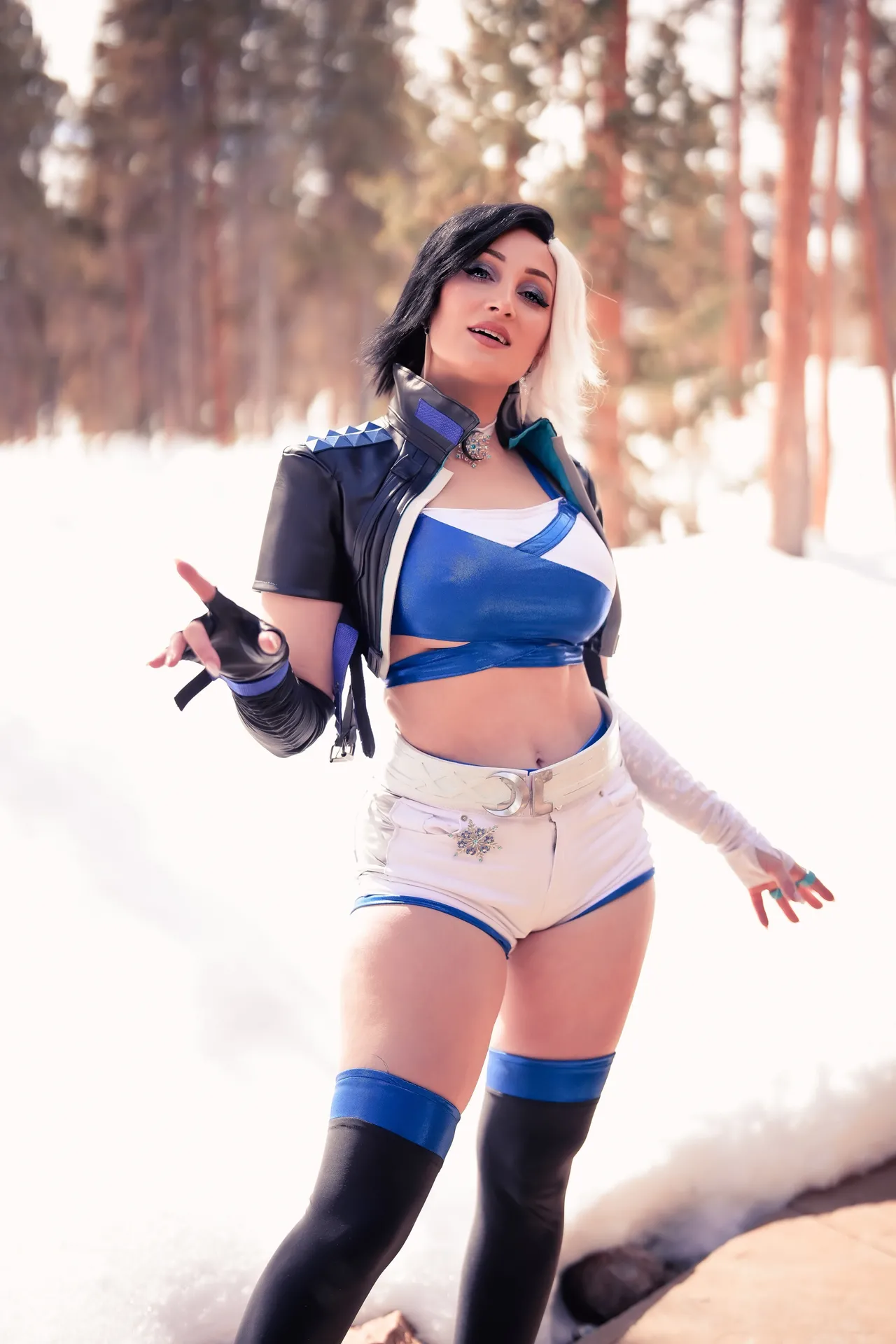 Holly Wolf - Luna Snow