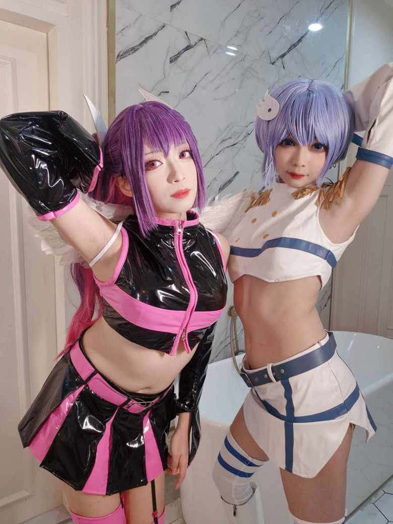 Evil Overlord Gabo - 2.5 dimensional seduction