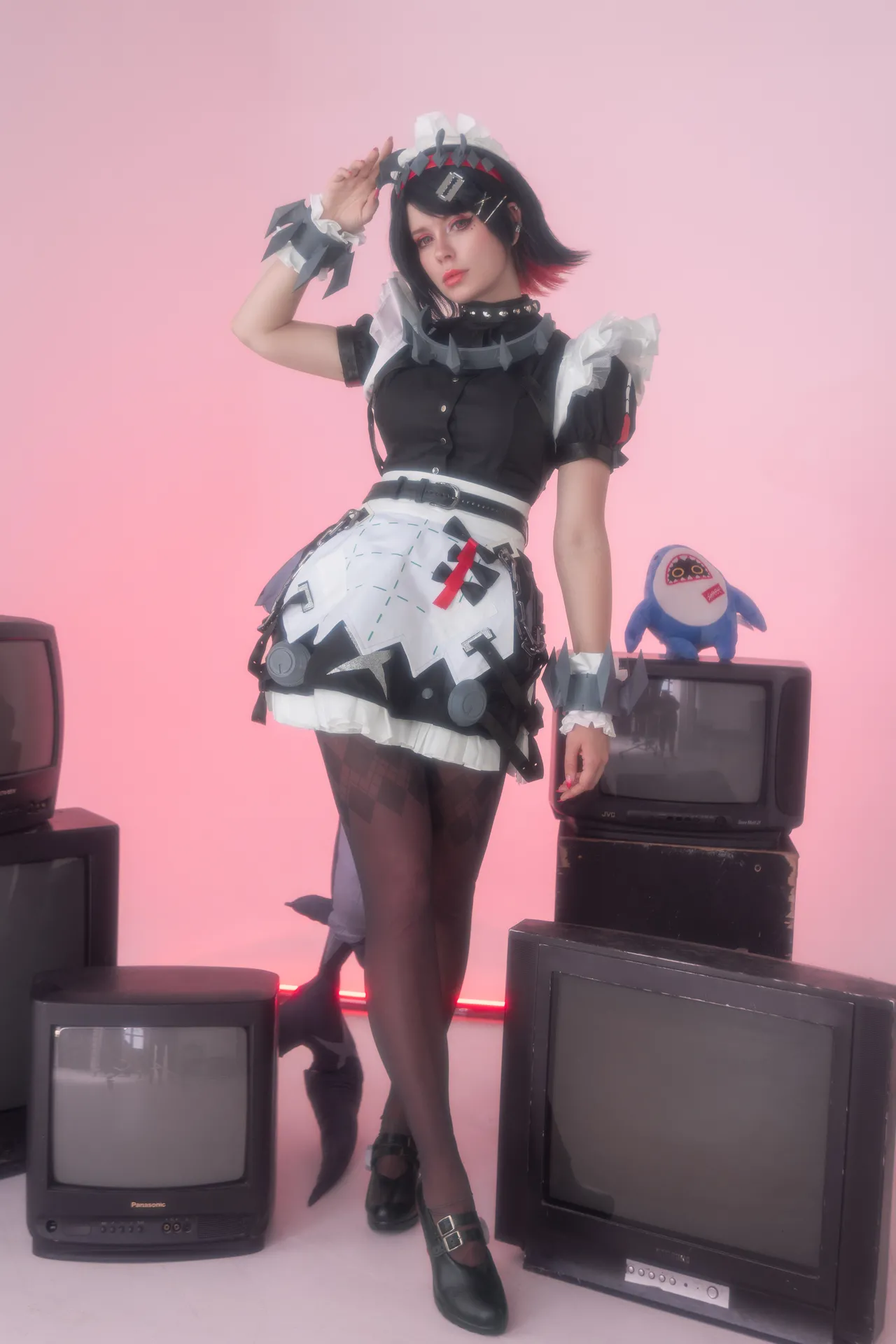 Alexandra Bodler - Ellen Joe