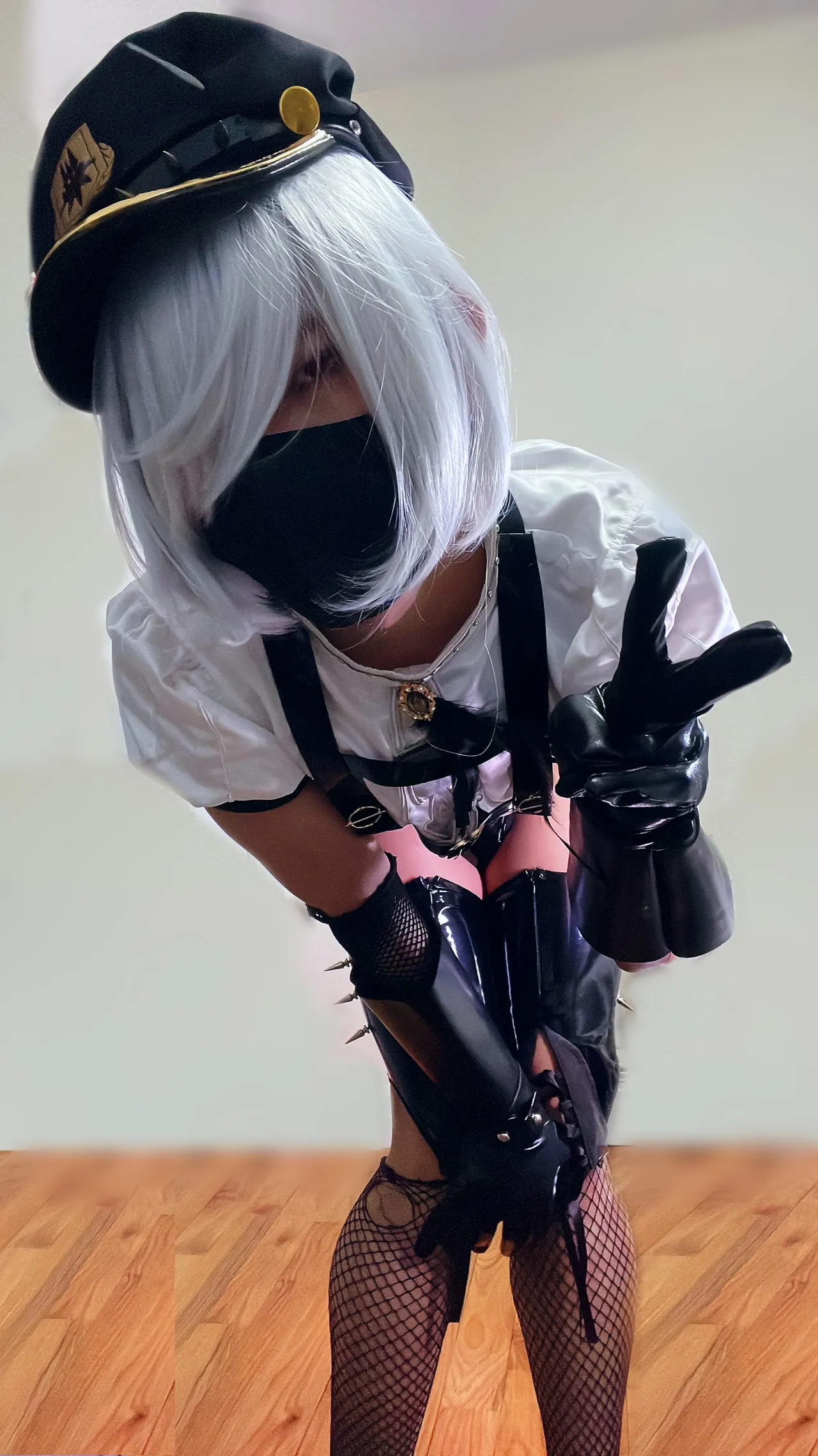 Sketch Collects - Officer 2B