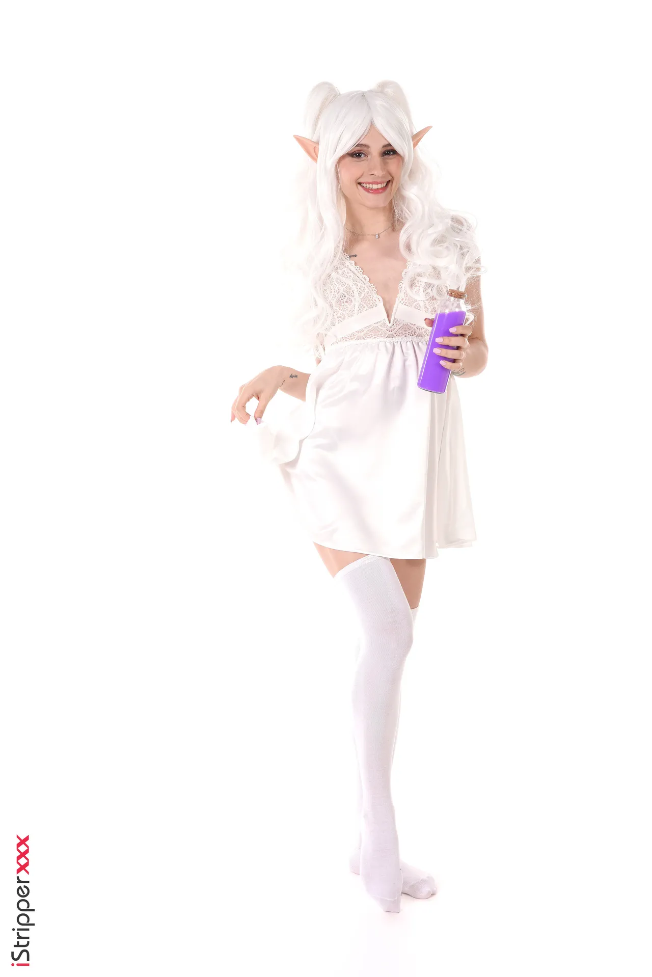 Christy White - Frieren