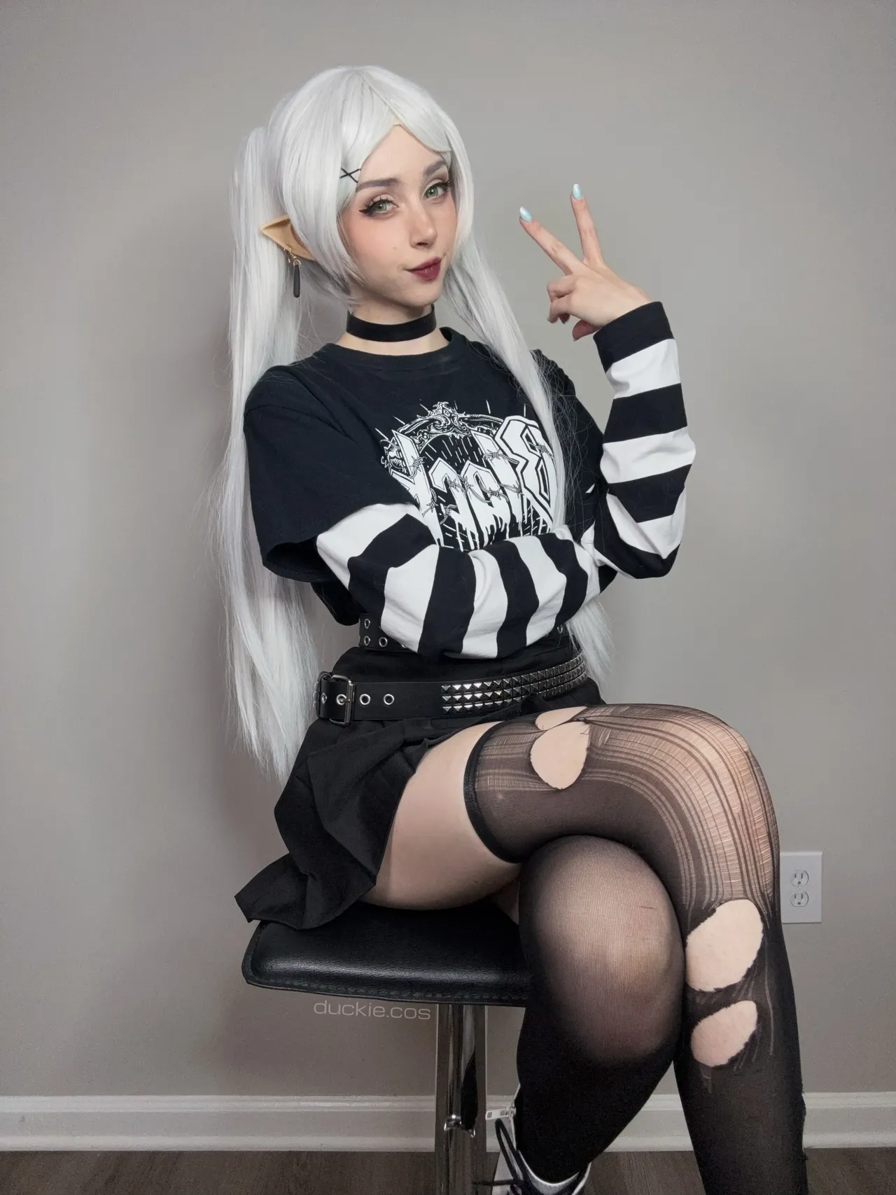 Duckie - Goth Frieren