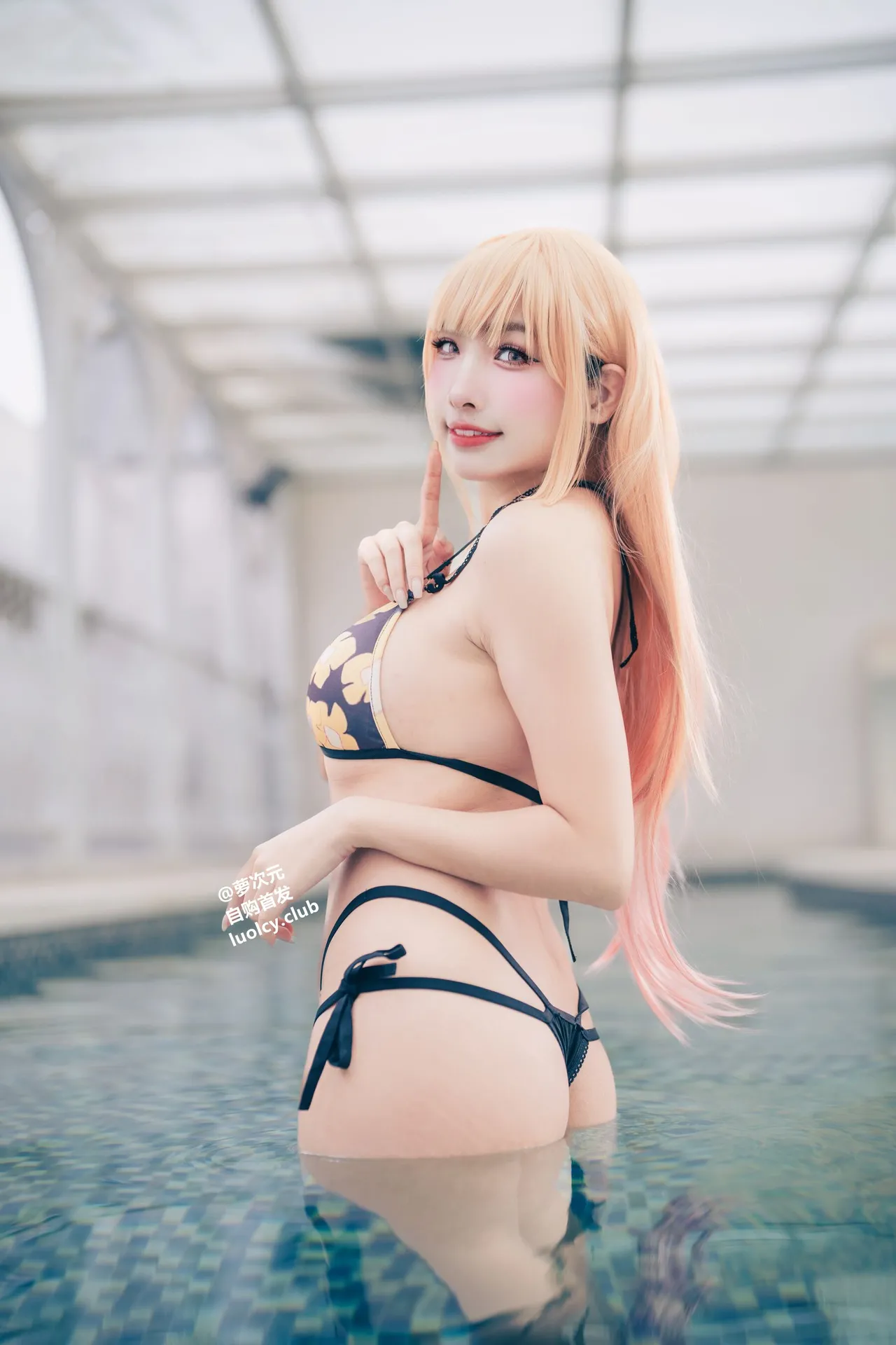 Momo - Marin Kitagawa Sea Dream Ver. Swimsuit