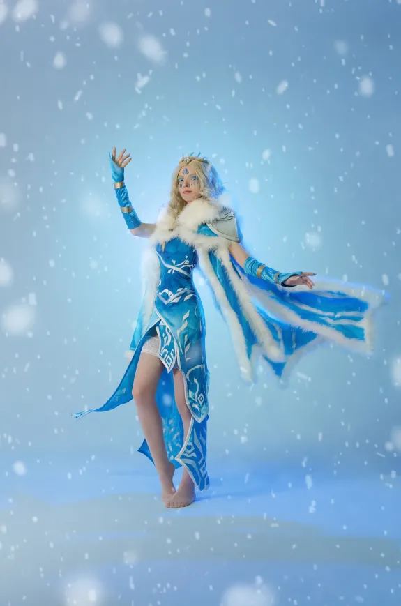 Romanowwa / tttsss_ccchhh | Crystal Maiden