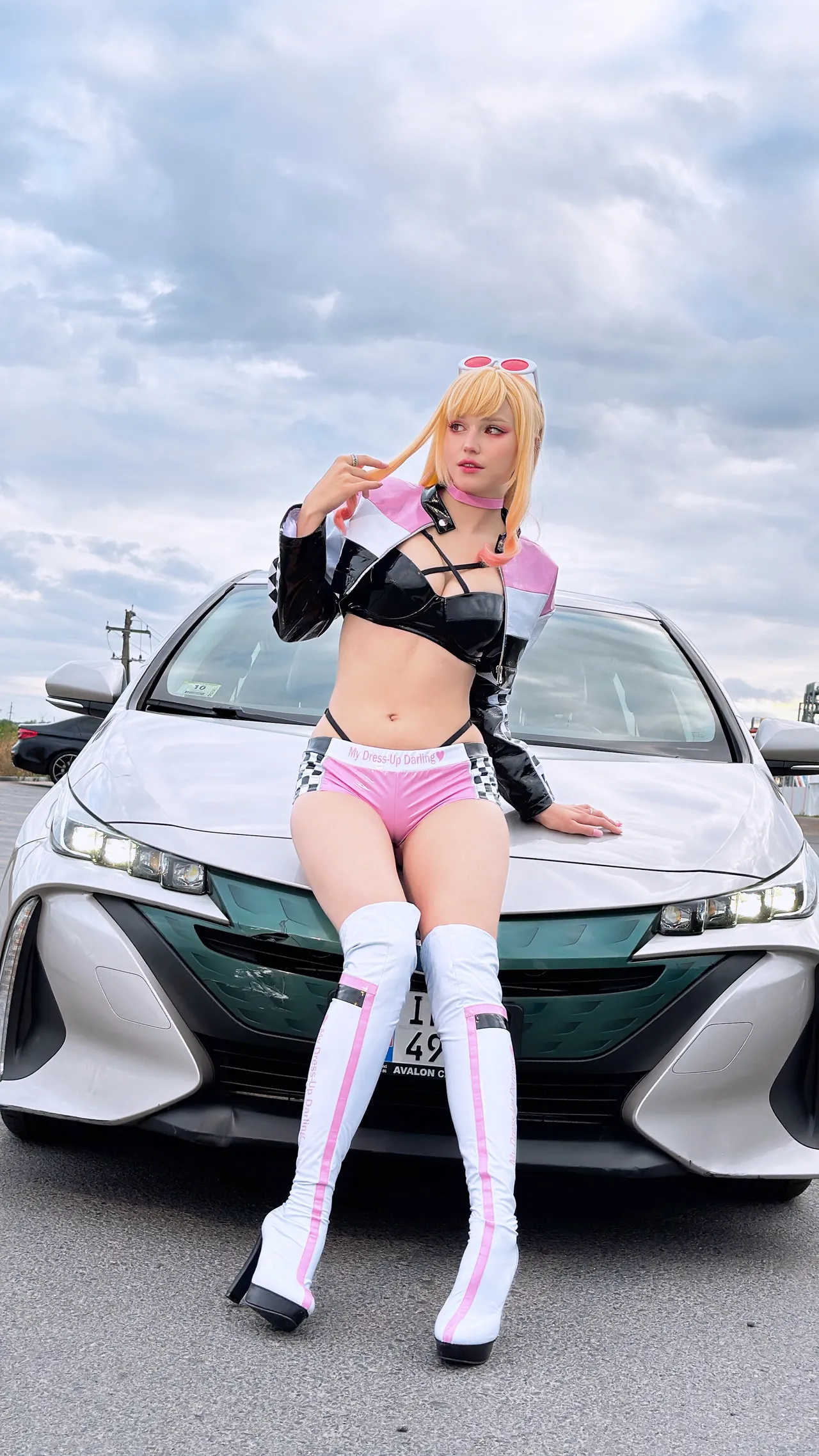 Shirogane-Sama - Race Queen Marin