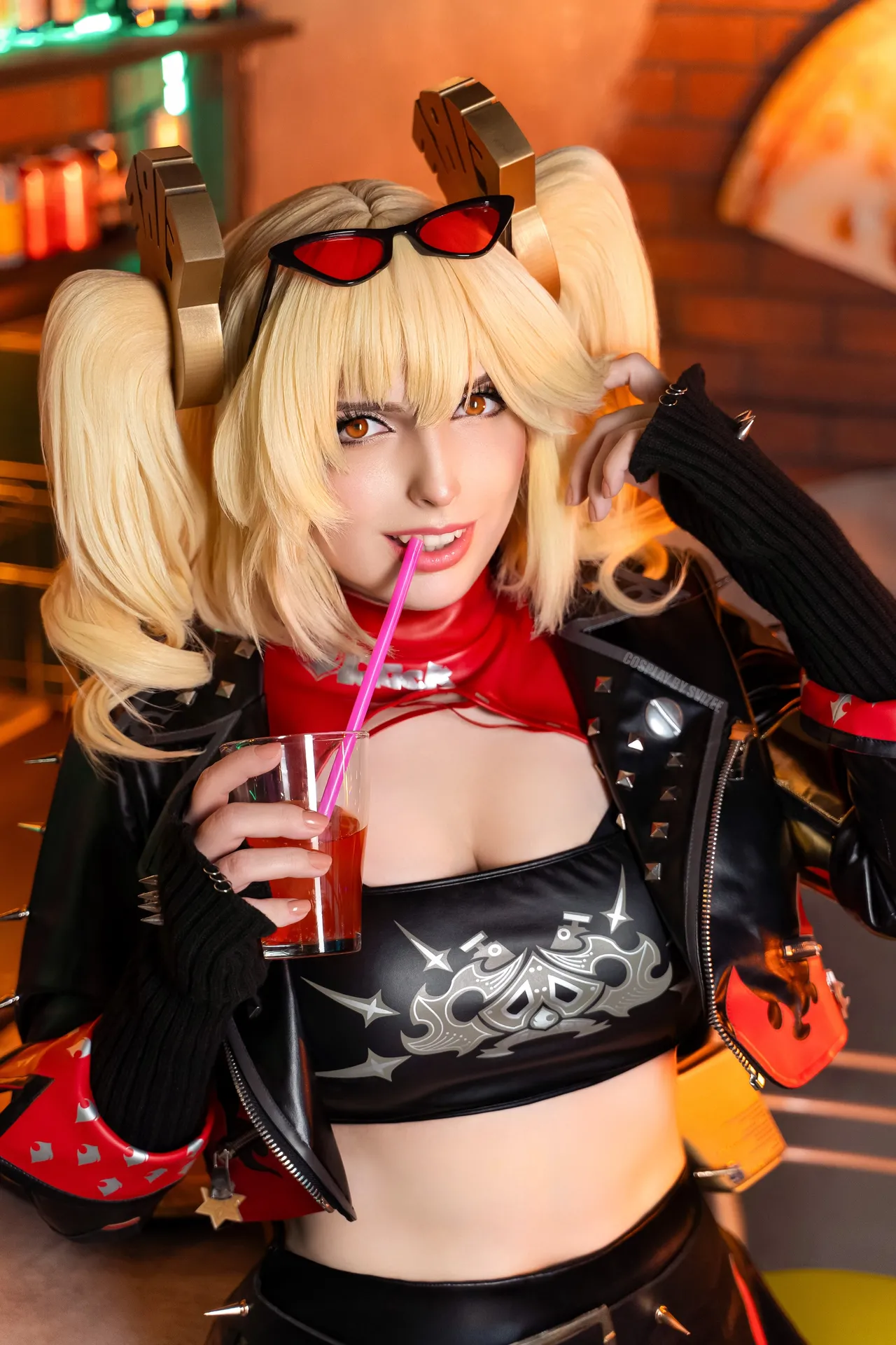 Svizee | Burnice White