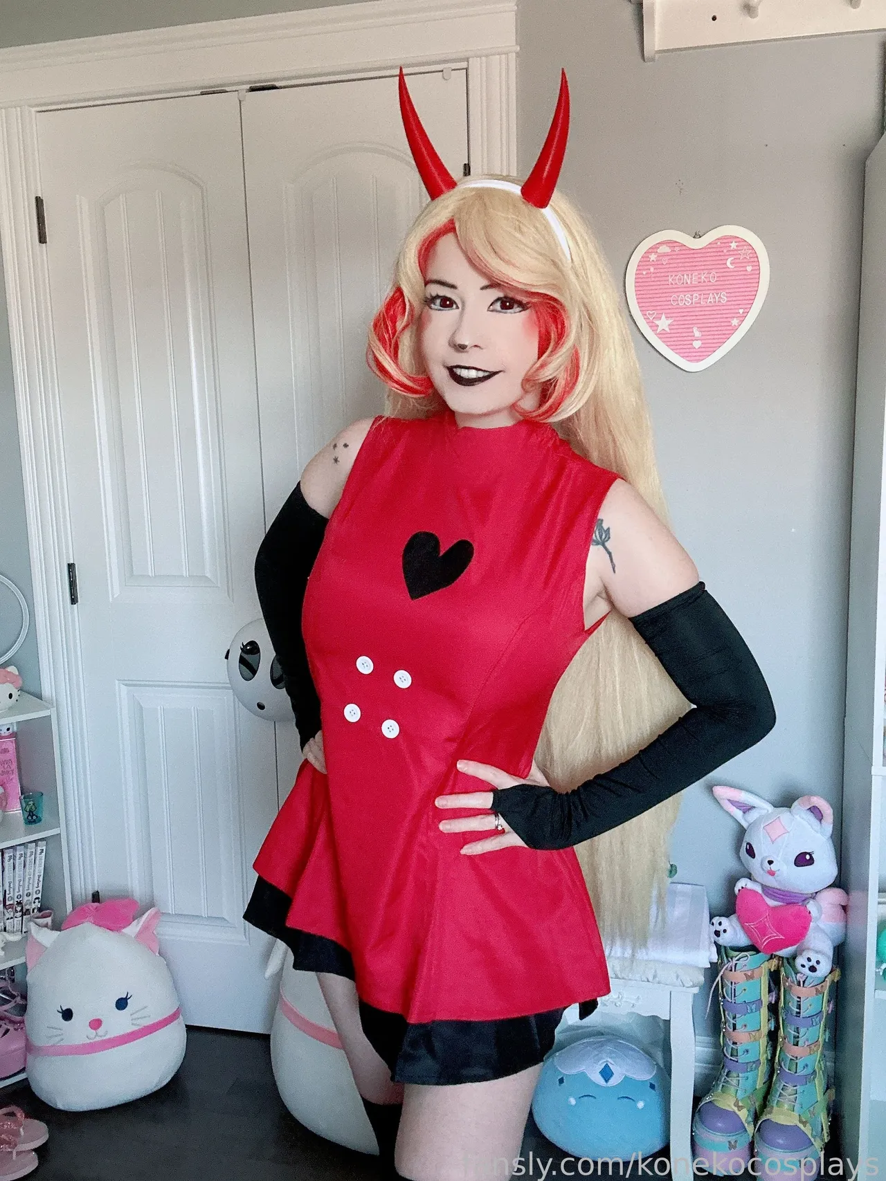 Koneko Cosplays - Charlie