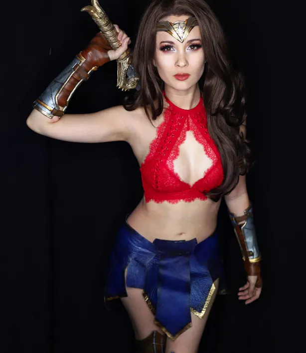 HendoArt | LewdoArt - Wonder Woman Lingerie Set