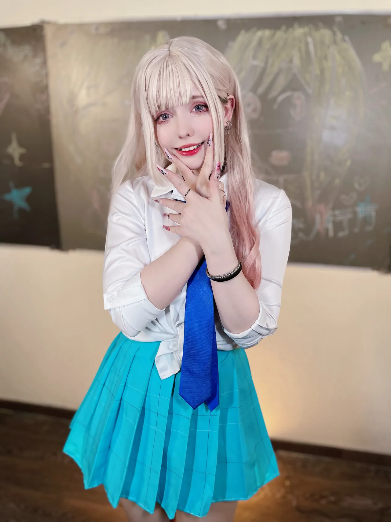 Saya Scarlet - Marin