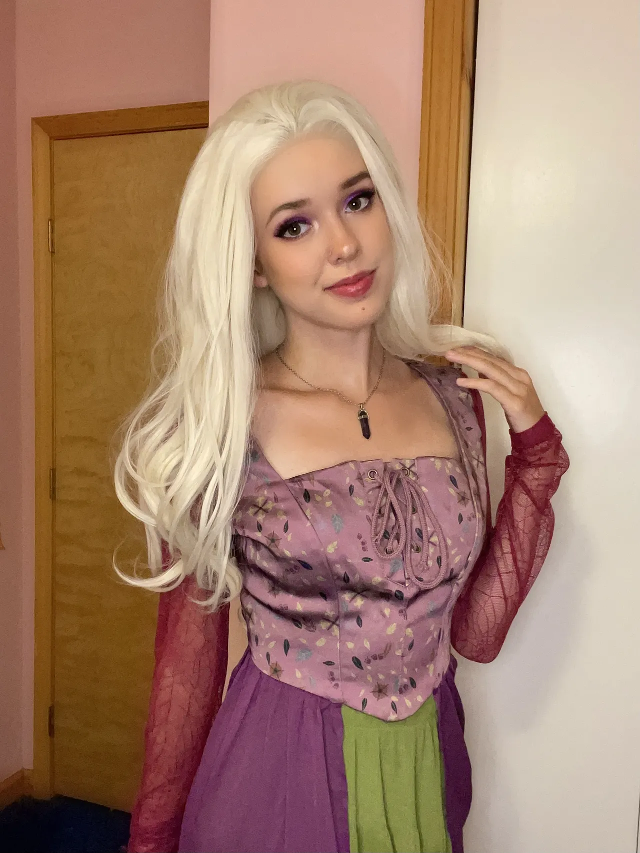 Emthefae - Sarah Sanderson