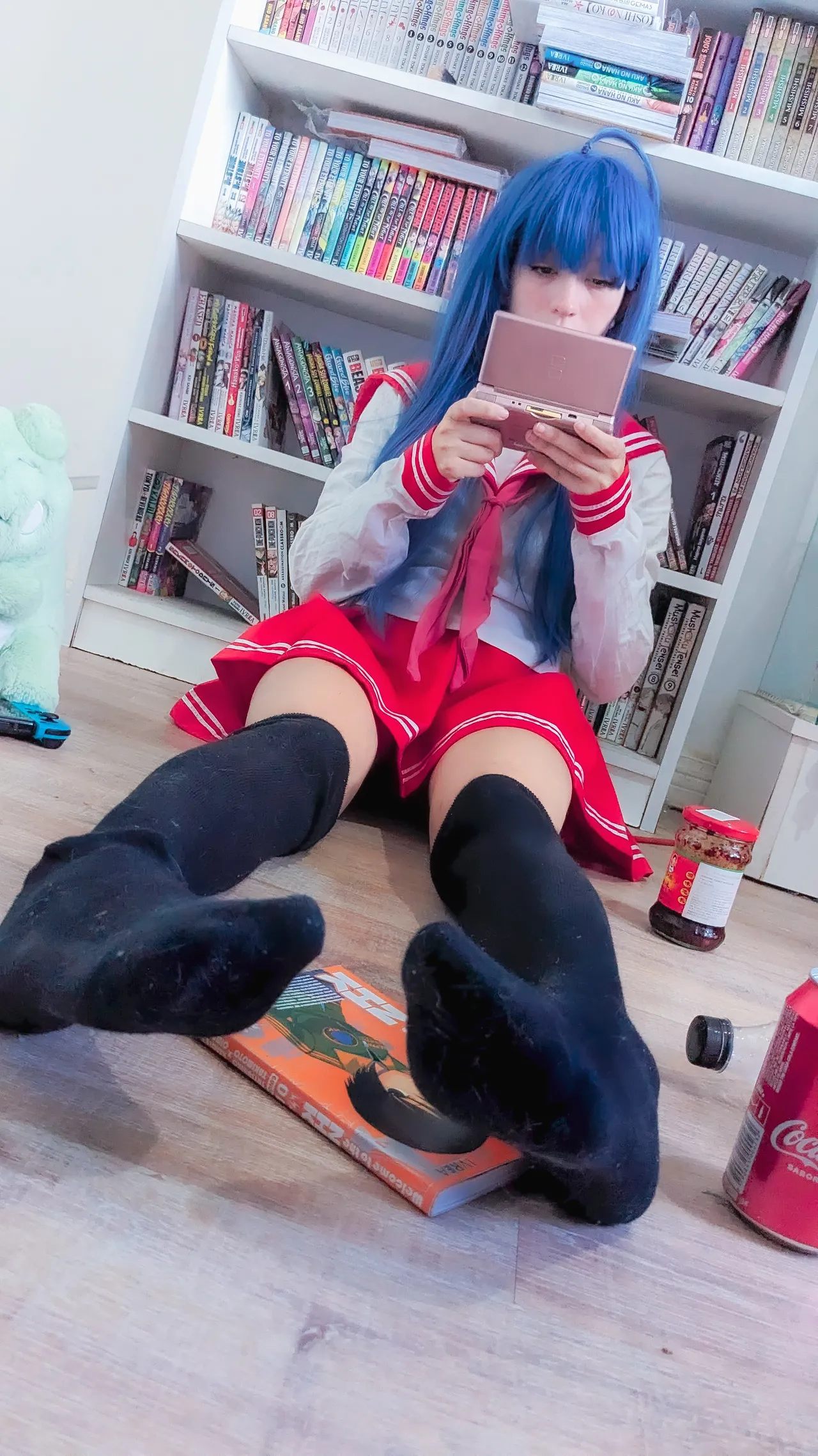 [Tomomechi] Gamer Sleepover with Konata (Lucky Star)