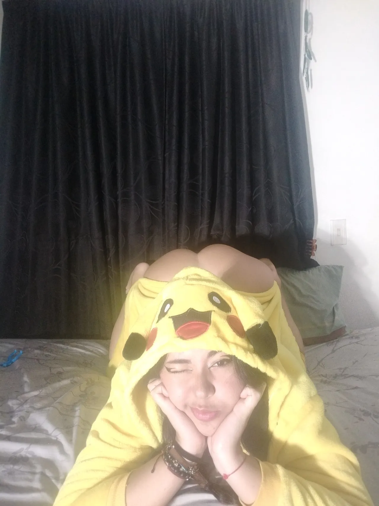 Krystal Mir - Pikachu
