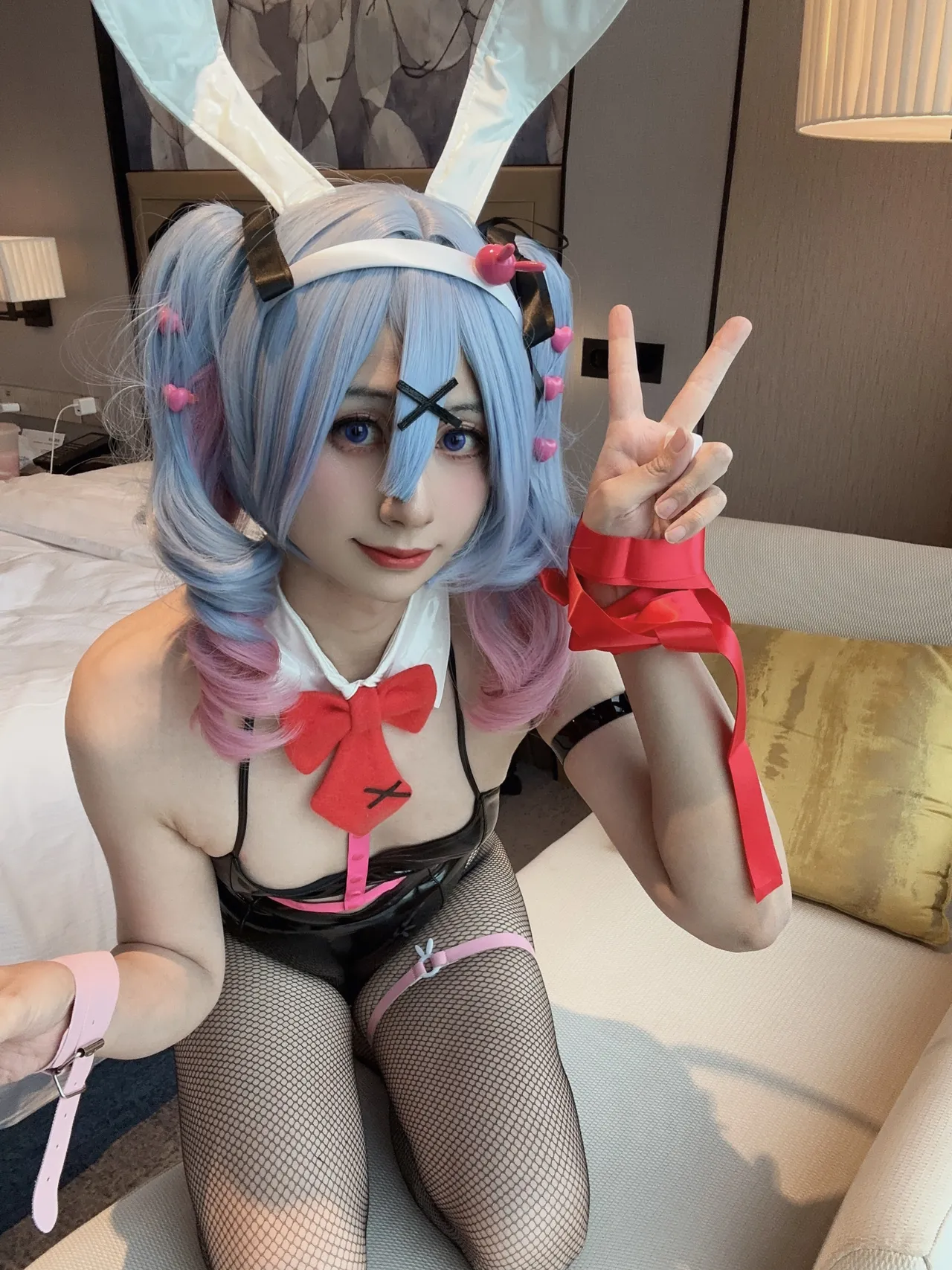 Neoneko - Rabbit Hole Miku