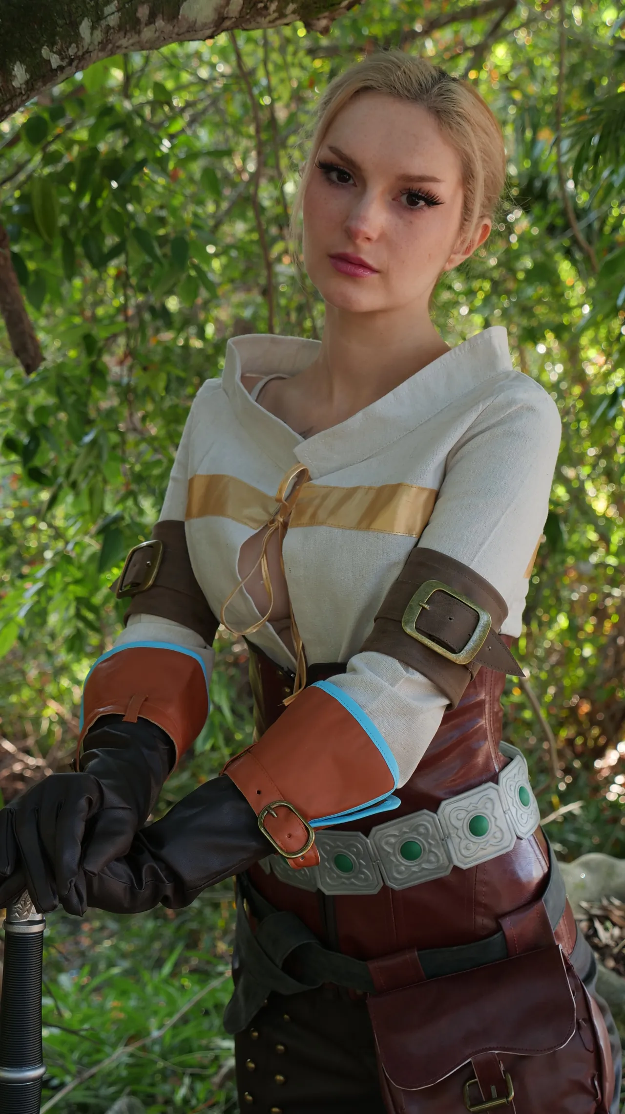 Busy B - Ciri