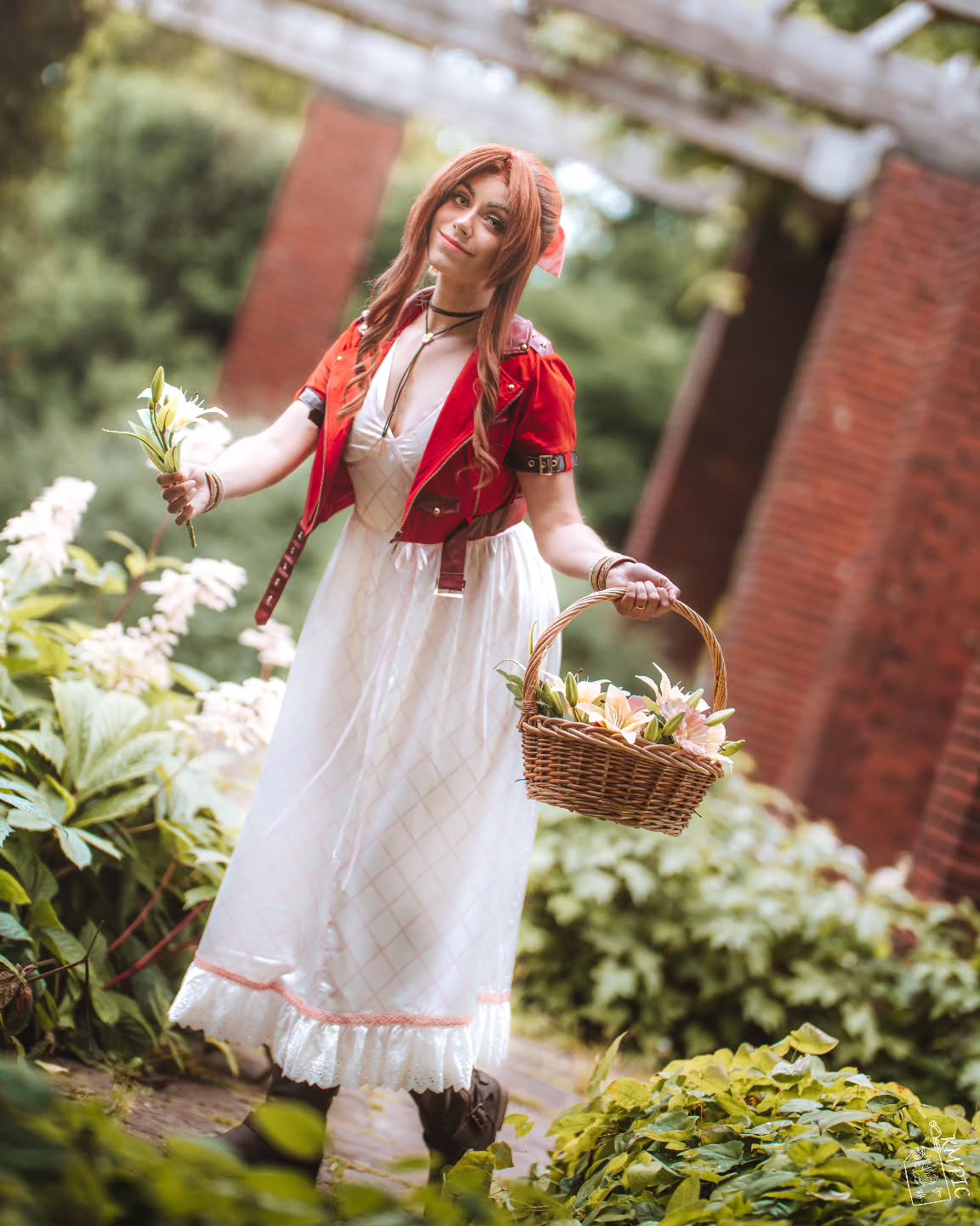Ayaka cosplay - Aerith
