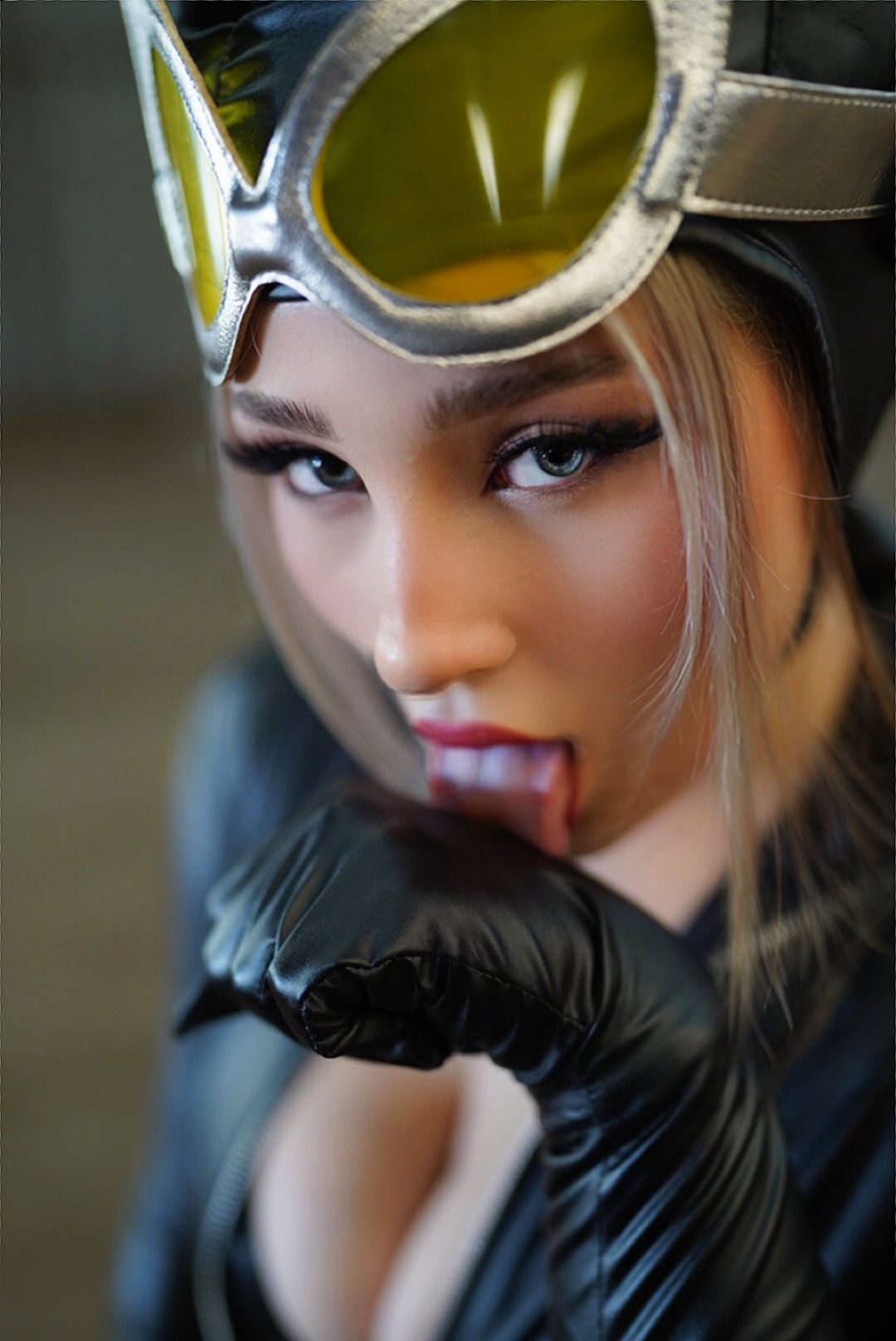 Gun Waifu – Catwoman