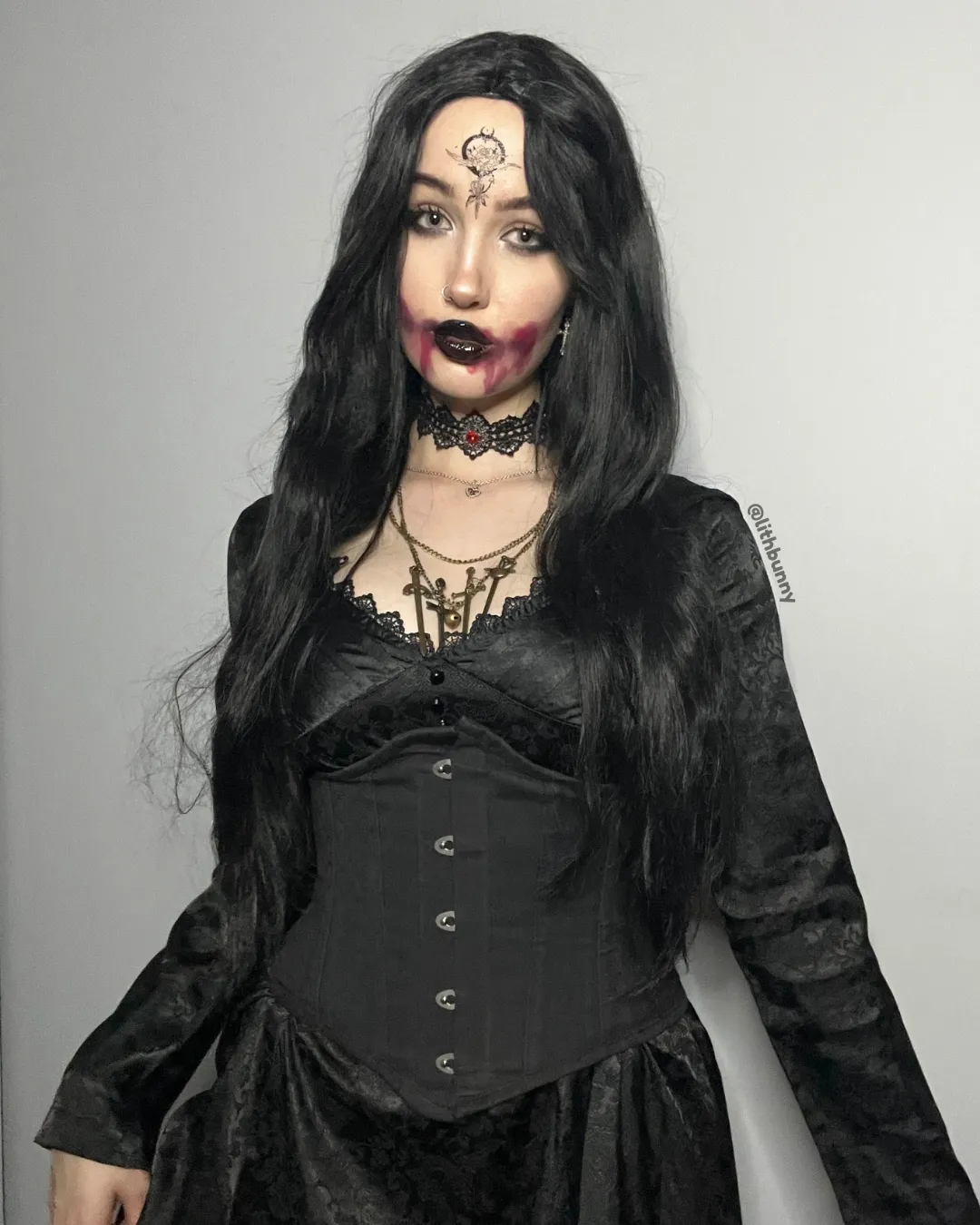 LITH - Cassandra Dimitrescu