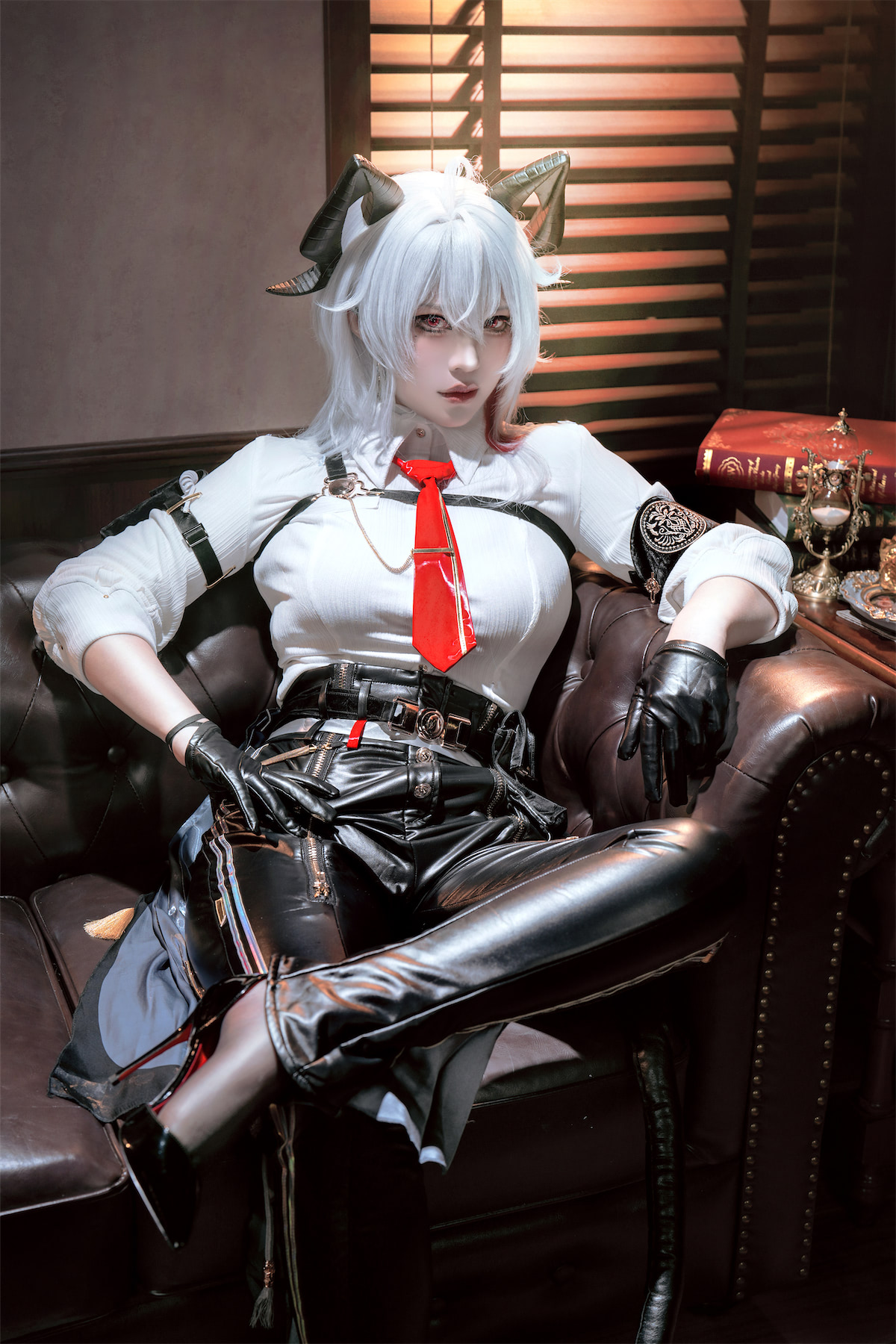 半半子 - 鸣潮 赞妮