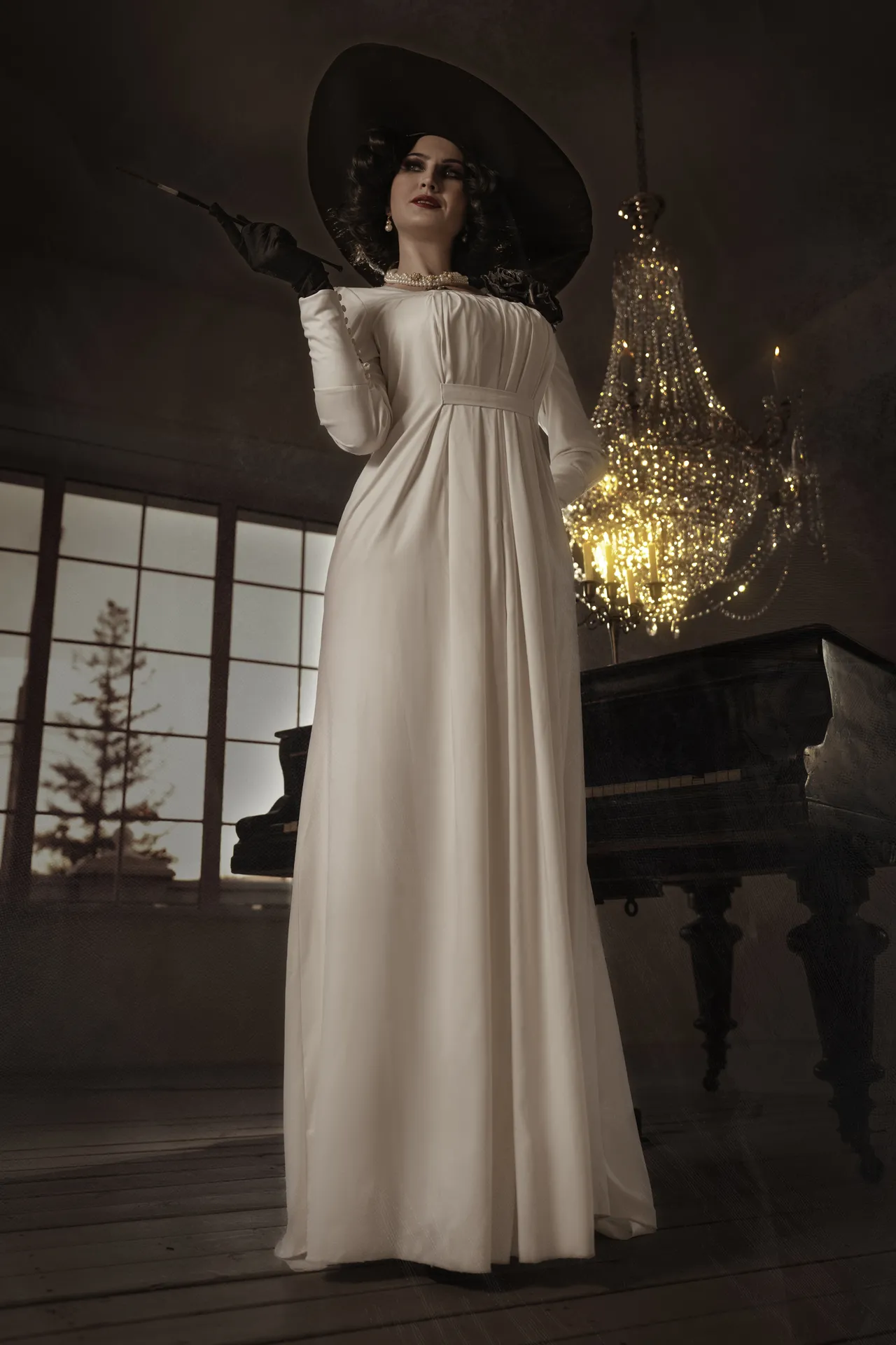 Gliese 581 - Lady Dimitrescu